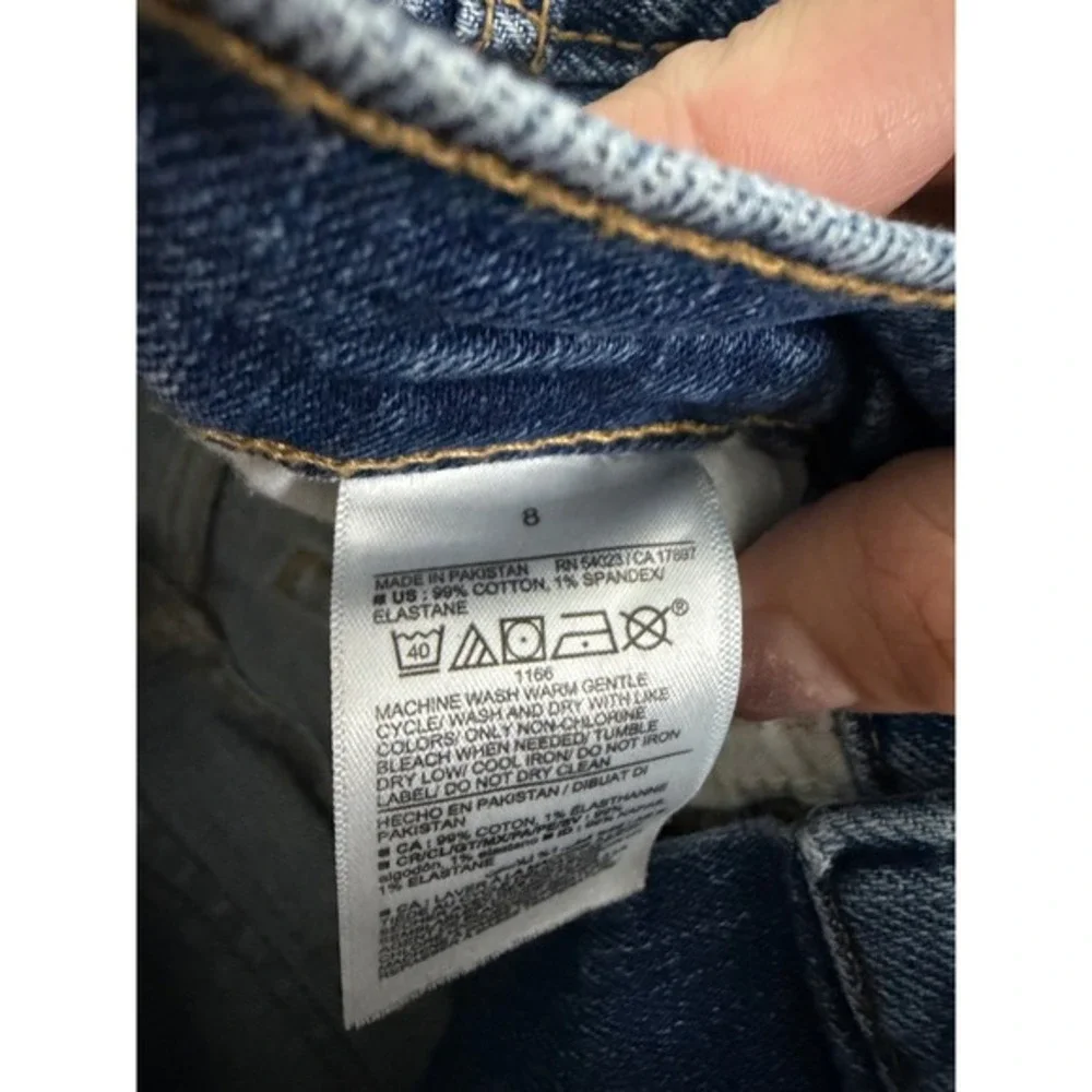 Old Navy - Extra High Rise Sky-Hi‎ Straight Medium Wash Denim Jeans Size 8